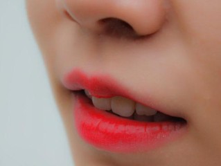 女生唇毛会越刮越多吗（为什么不建议用修眉刀刮掉唇毛） ！