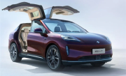 21.39万起 广汽埃安昊铂HT上市：帅气鸥翼门对标特斯拉Model Y ！
