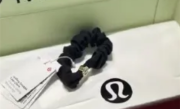 80元Lululemon发圈卖断货 商家回应：已售罄 后续会不定时补货 ！