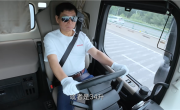 魏建军亲自开长城重卡半挂运货：全车1050匹马力 油耗仅24L/100km ！