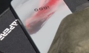 iQOO 15真机首次泄露：红白灰配色设计行业罕见 !