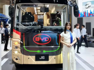 两款专为日本打造 比亚迪J6、J7、K8纯电巴士亮相东京车展 !