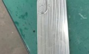 iPhone 16金属机模、模具曝光：纵向镜头模组设计 !