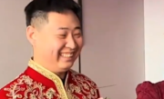丈母娘哽咽给新娘喂饺子 新郎秒变脸 ！网友：还挺通人性 ！