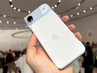 安卓版iPhone Air曝光：电池能做到6000mAh 还有长焦镜头 !