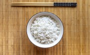 律师谈老板曝光男子抽40张纸巾：可能侵犯消费者隐私权 !