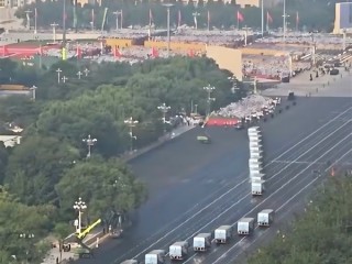比亚迪商用车：比亚迪纯电动环卫车护航九三阅兵 !