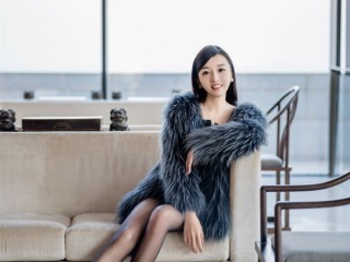 找到源头我重谢！保时捷女销冠被合成AI不雅视频 已非首次：本人再回应 ！