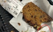 网友称枣泥核桃糕吃出带螺丝钉牙齿 山姆工作人员：已达成和解 顾客今天会到店里处理 !