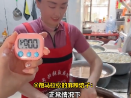 女子1分钟剥130个煮鸡蛋 ！网友：高手在民间！