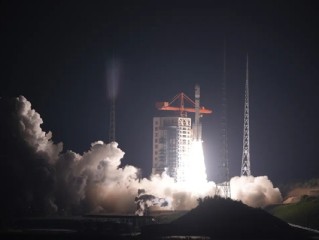两周3发！我国成功发射卫星互联网低轨09组卫星 !