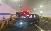 全新蔚来ES8首次事故曝光 官方回应：工作车 非辅助驾驶状态 !