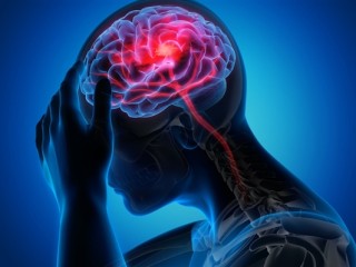 37岁男子连坐2次过山车致颅内出血 医生：心脑血管患者谨慎坐过山车 ！