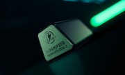 1999元 雷蛇旋风黑鲨V3专业版头戴耳机发布 无线也0延迟 !