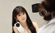 美女产品经理晒魅族Note 16定妆照：纯白机身 八边形镜头吸睛 ！