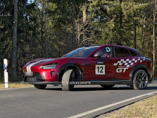 雷军造的千匹马力“怪物”！小米YU7 GT纽北近距离实拍图流出 ！