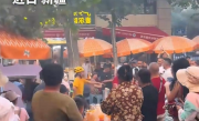 外卖没到的原因找到了：商家和骑手肆意斗舞 网友：双方对自己的舞蹈很满意 !