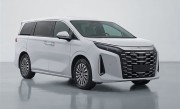 比腾势D9更便宜！比亚迪夏MPV实车亮相：夏字Logo上车 ！