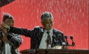 山东大学“蔬菜校长”20分钟演讲两次拒绝打伞 大雨中吟诵苏轼《定风波》 !