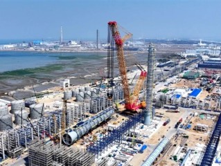 中国再创起重机新纪录：相当于将65架波音747同时送上天 ！