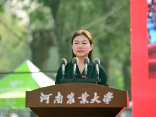 99级校友、小米副总裁张剑慧回母校：出席河南农业大学2025级新生开学典礼 !