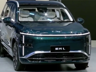10万级大六座插混SUV！五菱星光L实车亮相：综合续航超1100km !