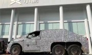 预售70-100万 小鹏陆地航母谍照曝光：六轮驱动 ！