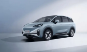 自带侧滑门的大五座SUV！极狐考拉S上市：售价10.98万元起 ！