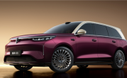 30万级对标百万级豪车！魏牌V9X全球首发：800V+四挡混动 双四秒级加速 ！