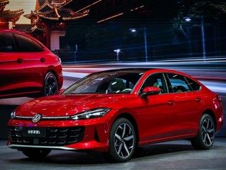 用上高尔夫GTI同款高功2.0T！大众凌渡L GTS上市：限时13.99万起 !