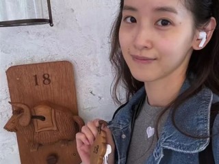 章泽天更新旅行照 大方展示纯素颜清新照 ！