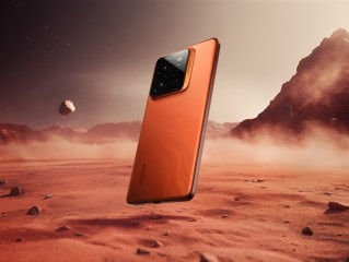 真我高管坐地铁被拍：真我GT8 Pro差点被曝光 !