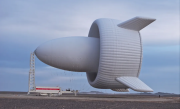 世界最大浮空风电装置戈壁试飞成功：长60米 外形酷似飞艇 !