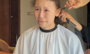千万粉丝女网红“一栗小莎子”因癌症剃光头 此前确诊淋巴瘤 !