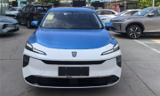 启用纯电MPV 上海出租上新车型：可放6件大行李箱 !