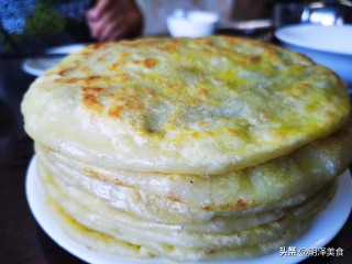 馅饼怎么和面（馅饼面的正确面粉与水的比例是什么） ！