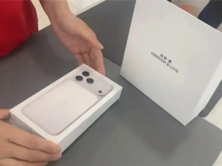 iPhone降价 胖东来联系顾客退差价：有顾客已经收到退款 ！