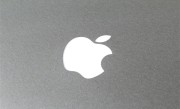 灵动岛还要再用两代：曝苹果屏下Face ID要等到iPhone 18 Pro ！