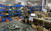 16G降到了700元！内存价格跳水中国囤货商崩溃哀嚎 全砸手里了 ！