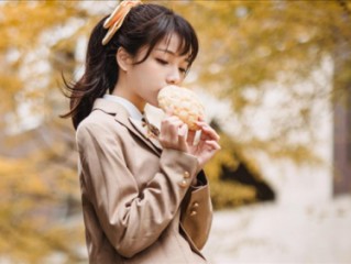 释义作答解释"三衰六旺皆前定，出奇入神柳与花"是指猜代表打一正确生肖完美解释成语解析！