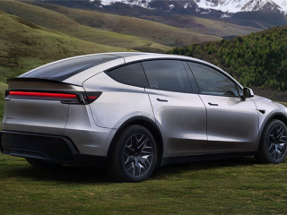 二胎家庭下定特斯拉Model Y L：瞧不上新势力 营销只靠冰箱彩电大沙发 !