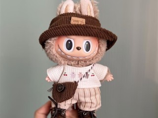 LABUBU二手价格崩了 黄牛坦言现在不好做 ！