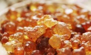 桃胶的功效和药用价值（详细介绍桃胶的功效和在中医药中的应用） !
